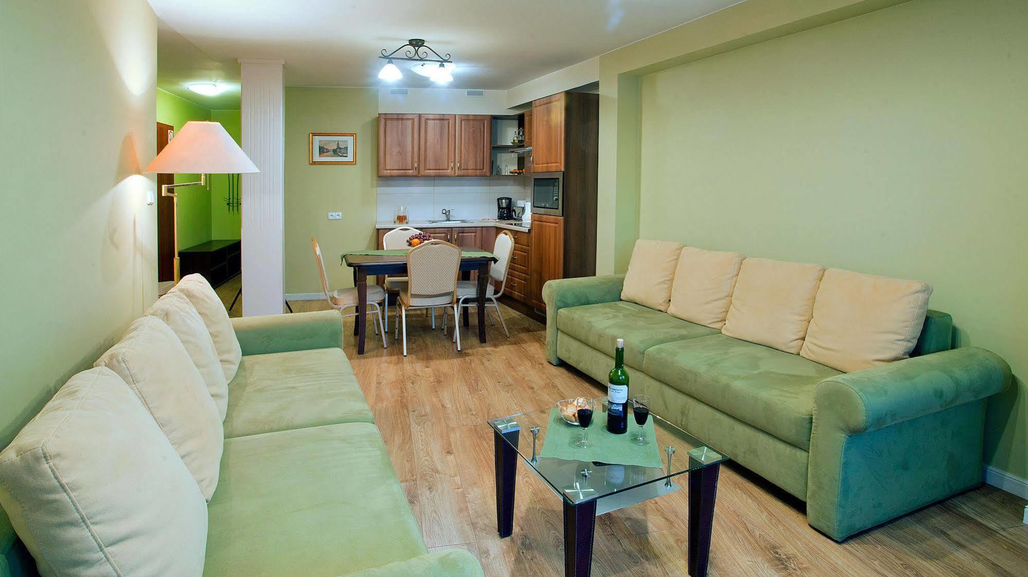 Apartamenty Centrum Villa Perla Jelenia Gora Bagian luar foto